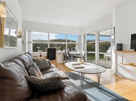 2 Bedroom Amazing Apartment In Fan&oslash;，位于凡岛的海滩酒店