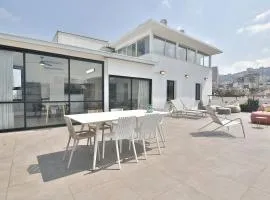 ROOFTOP 42 - Penthouse Duplex