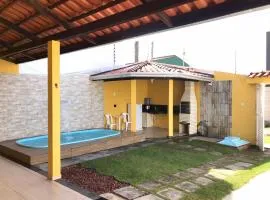 Casa Amarela na Praia de Guaibim-Taquari