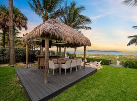 Vista Del Mar Oceanfront Home Stunning Views Backyard Oasis，位于可可比奇的酒店