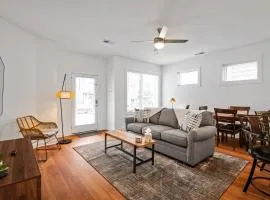 Charming Duplex Retreat in Old Town Manchester, VA