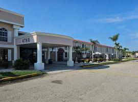 Rodeway Inn Fort Myers Central，位于迈尔斯堡的住宿加早餐旅馆