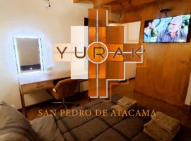 Hostal Yurak，位于圣佩德罗·德·阿塔卡马的公寓式酒店