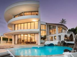 Casa Rotunda on Hamilton Island by HIHA，位于汉密尔顿岛的酒店