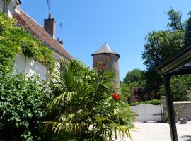 Gîte de la tour de Loire - 65 m2 au pied d'une tour de gué du 17ème siècle，位于Mer的度假屋