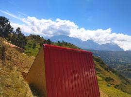 mountain view willcacocha lodge，位于瓦拉斯的木屋