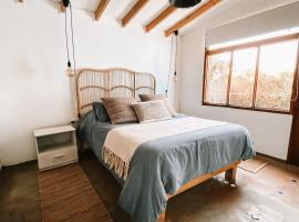 Malibu Hostal Boutique，位于迈滕西约的住宿加早餐旅馆