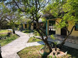 RESORT MIKAJU，位于Praia de Macaneta的酒店