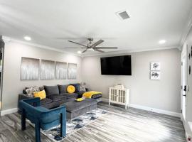 *The Gem* Stylish 2 Bedroom 1 Bathroom Newly Renovated，位于莱德森的酒店