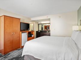 Fairfield Inn & Suites Anaheim North Buena Park，位于博伟公园诺茨莓果农场附近的酒店