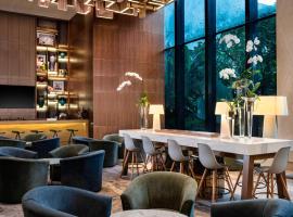 Four Points by Sheraton Surabaya, Tunjungan Plaza，位于泗水的酒店