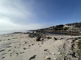 Wild Atlantic Way Cottage Galway，位于戈尔韦的酒店