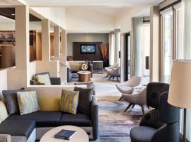 Courtyard by Marriott San Diego Sorrento Valley，位于Sorrento的酒店