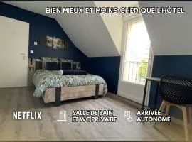 Chambre Escapade - SDB WC Privatif - Entrée autonome - Grande TV NETFLIX