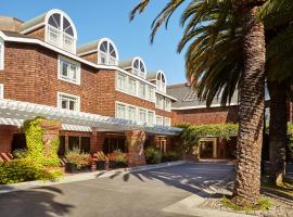 The Stanford Park Hotel，位于门洛帕克斯坦福大学附近的酒店