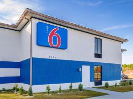 Motel 6 Moss Point, MS，位于莫斯波因特的酒店