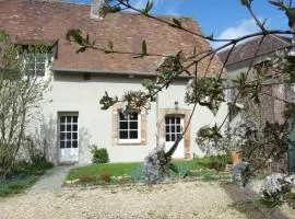 Élégante maison rénovée en campagne, proche de Dreux et Chartres, avec 2 chambres accueillantes. - FR-1-581-103
