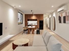 Codrington House - Boutique Apartments，位于乔治市的酒店