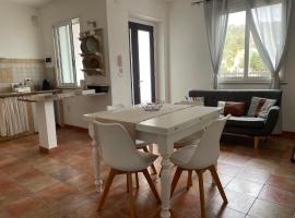 Appartamenti ucuppu，位于卡洛福泰的酒店