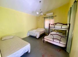 Hotel y cabañas vista al cayo，位于拉塞瓦的酒店