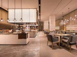 Courtyard by Marriott Shanghai Hongqiao，位于青浦徐泾东地铁站附近的酒店