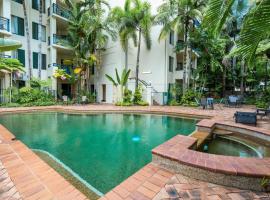 Cairns City Family Apartment - Wifi -Netflix - Pool，位于Cairns North的酒店