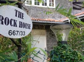 The Rock House，位于卡图纳耶克的度假短租房