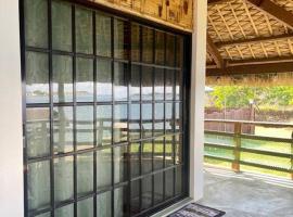 Maria Kulafu Kubo House 1 BIG BEDROOM with Wifi