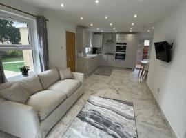 Lovely Two Bedroom House in Central Kidlington，位于基德灵顿的度假屋