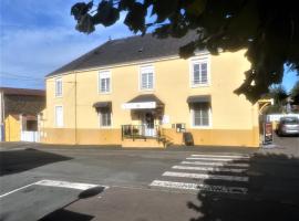 Le 120 - Groupe Logis Hotels - Ex Auberge la Terrasse，位于La Châtaigneraie的酒店