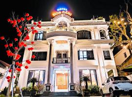 Hotel Hoa Nắng，位于保禄的酒店