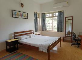 Srinekatan Heritage Villa Homestay，位于艾哈迈达巴德Adani Group附近的酒店