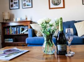 The Brown Box Holiday Let，位于洛夫特斯的酒店