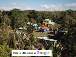 Lower Dover Jungle Lodge & Maya Ruins，位于Unitedville的木屋