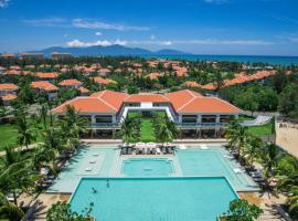 Ocean Villa Pool Retreat In Da Nang，位于岘港的酒店