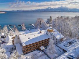 Yachthotel Chiemsee GmbH，位于基姆湖畔普林的高尔夫酒店