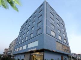 Hotel Blue Sapphire，位于科塔哥打机场 - KTU附近的酒店