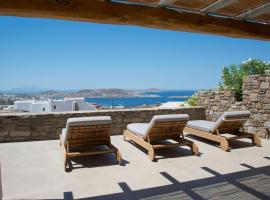 Luxury Mykonos Villa - Stunning Seaviews - 4 Bedrooms - Jacuzzi - Agia Sofia Villa，位于图罗斯的酒店