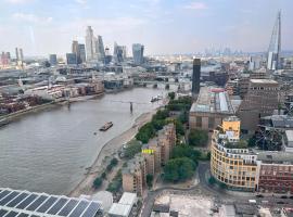 Great River Thames View Entire Apartment in The Most Central London，位于伦敦的海滩短租房
