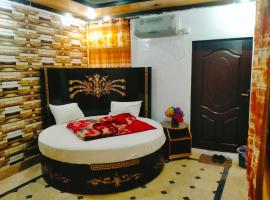 Faizan Hotel，位于拉合尔阿拉马·伊克巴勒国际机场 - LHE附近的酒店