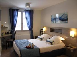 Logis Hotel Restaurant La Croisée des Chemins，位于Cayres的酒店