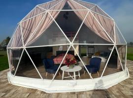 Ranczo Targówka - Glampy i Domki，位于Malanów的酒店