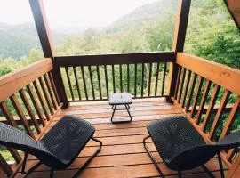 Juniper Mountain 3 BR, Amazing Views and Hot Tub