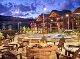 Exquisite Upscale Oasis · Ski Resort，位于布雷肯里奇的酒店