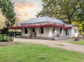 Stirling Homestead Farmstay Cottages Mansfield，位于曼斯菲尔德的酒店