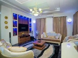 Luxury 4 bedroom duplex