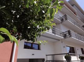 RESIDENCE VITTORIA，位于Acri的酒店