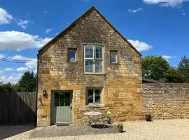 Pass the Keys Pheasant Cottage Stunning peaceful home parking
