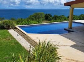 Ballena Bay Villa Lot 45 Villa del Mar，位于坦波的旅馆