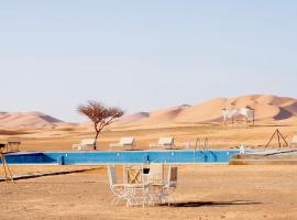 Sahara Royal Resort，位于梅尔祖卡的度假村